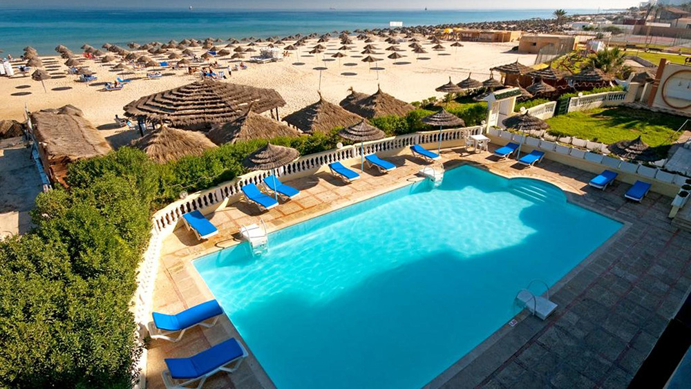 Pool Royal Beach